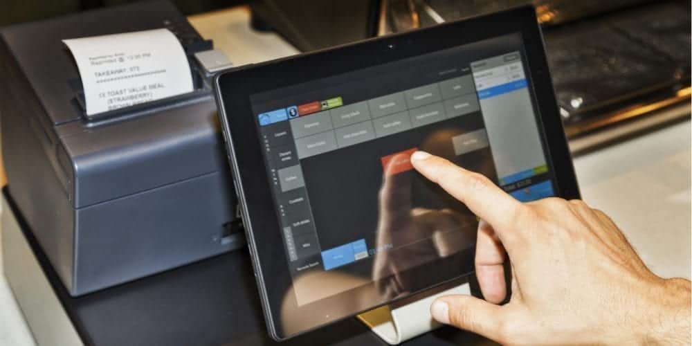 Aplikasi kasir adalah perangkat lunak (software) yang digunakan untuk membantu proses transaksi penjualan di toko atau bisnis secara digital.