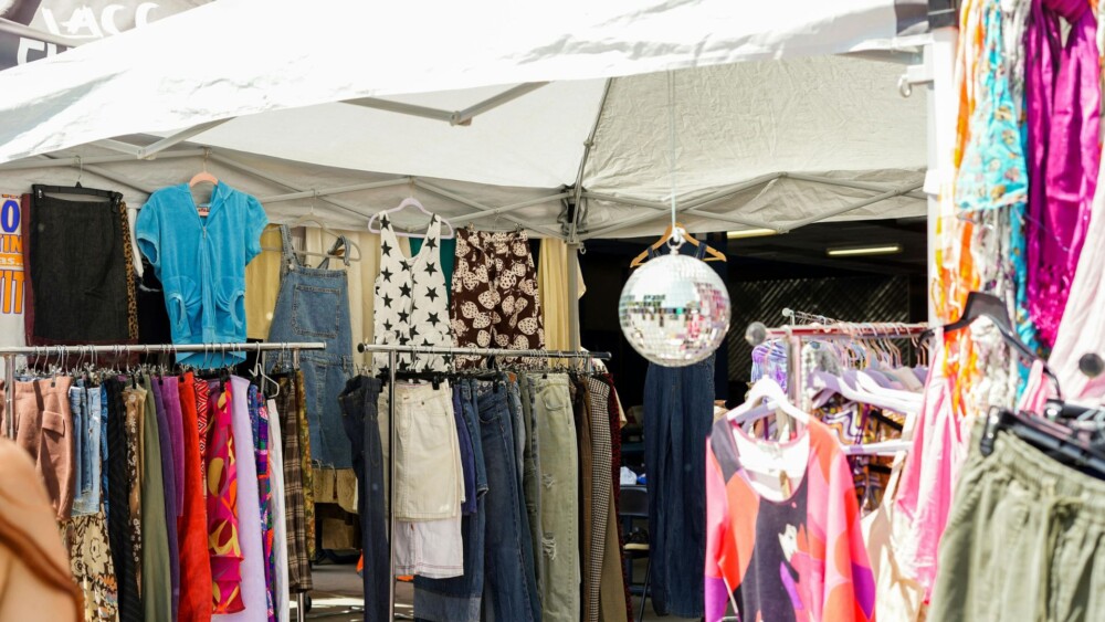 bazaar baju bekas
