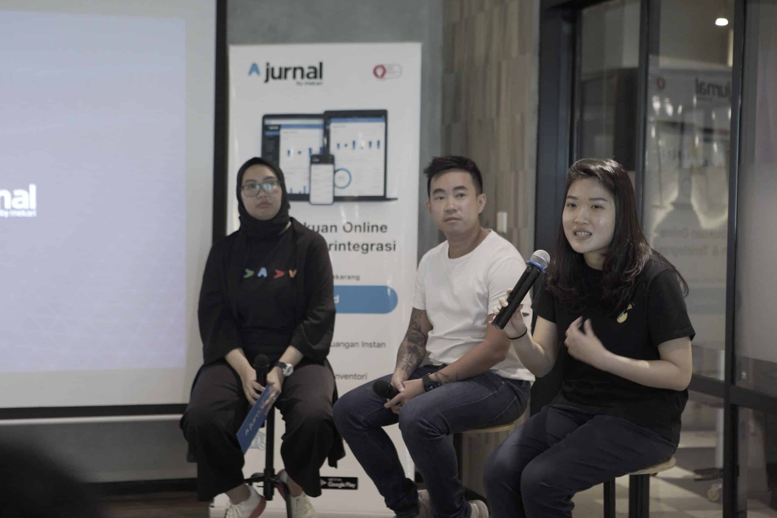 Jurnal Entrepreneur: "Strategi Menyusun Laporan Keuangan untuk Memikat Hati Investor" di Go-Work Menara Rajawali, 20 Februari 2020.