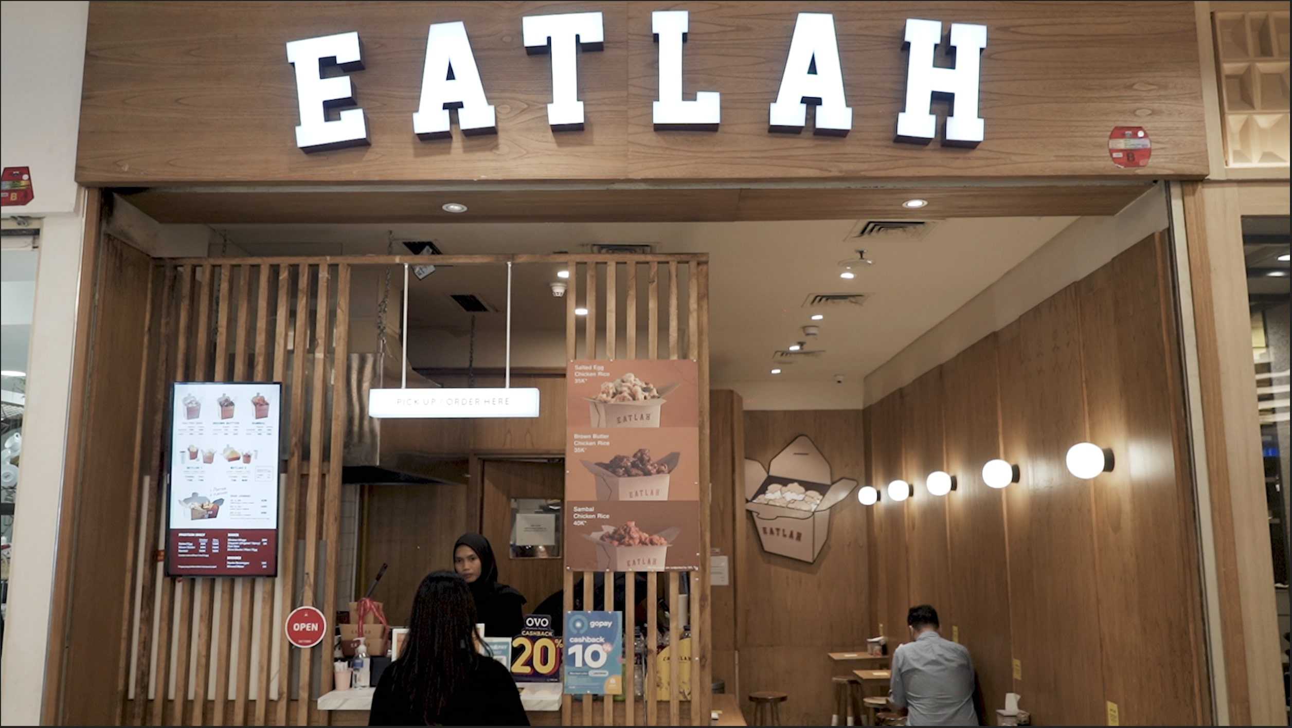 Salah satu outlet Eatlah